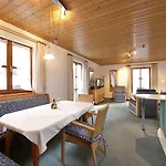 Am Wiesenhang - Garni מלון 3*