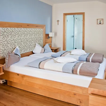 Hotel Hotel Am Wiesenhang - Garni 3*