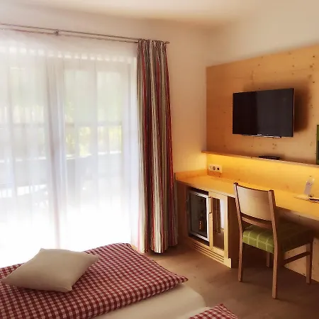 Hotel Am Wiesenhang - Garni