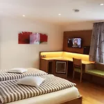 Szálloda Am Wiesenhang - Garni 3*