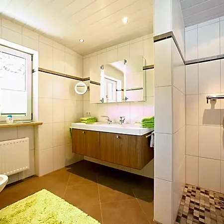 Hotel Am Wiesenhang - Garni 3*