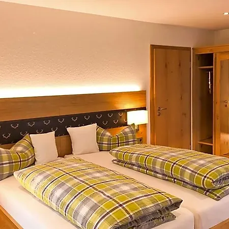 Hotell Hotel Am Wiesenhang - Garni 3*
