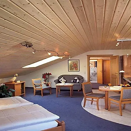 Hotel Am Wiesenhang - Garni Hotell Bad Kohlgrub