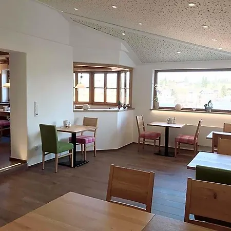 Hotel Am Wiesenhang - Garni 3*